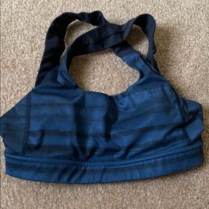 Lululemon sports bra